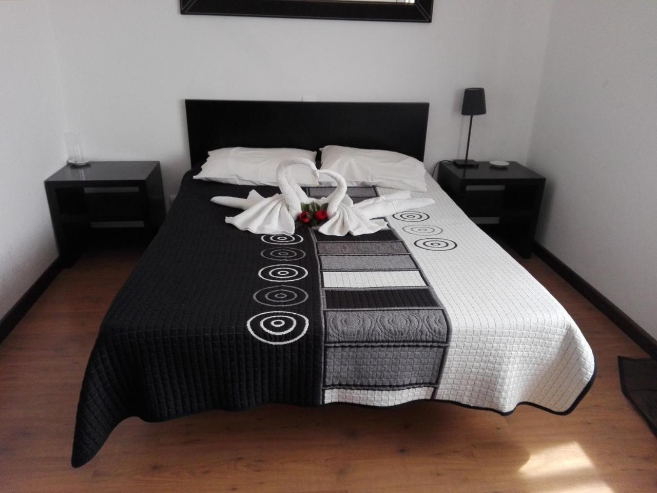 Resedencial Centro Bed and Breakfast Vimioso Buitenkant foto