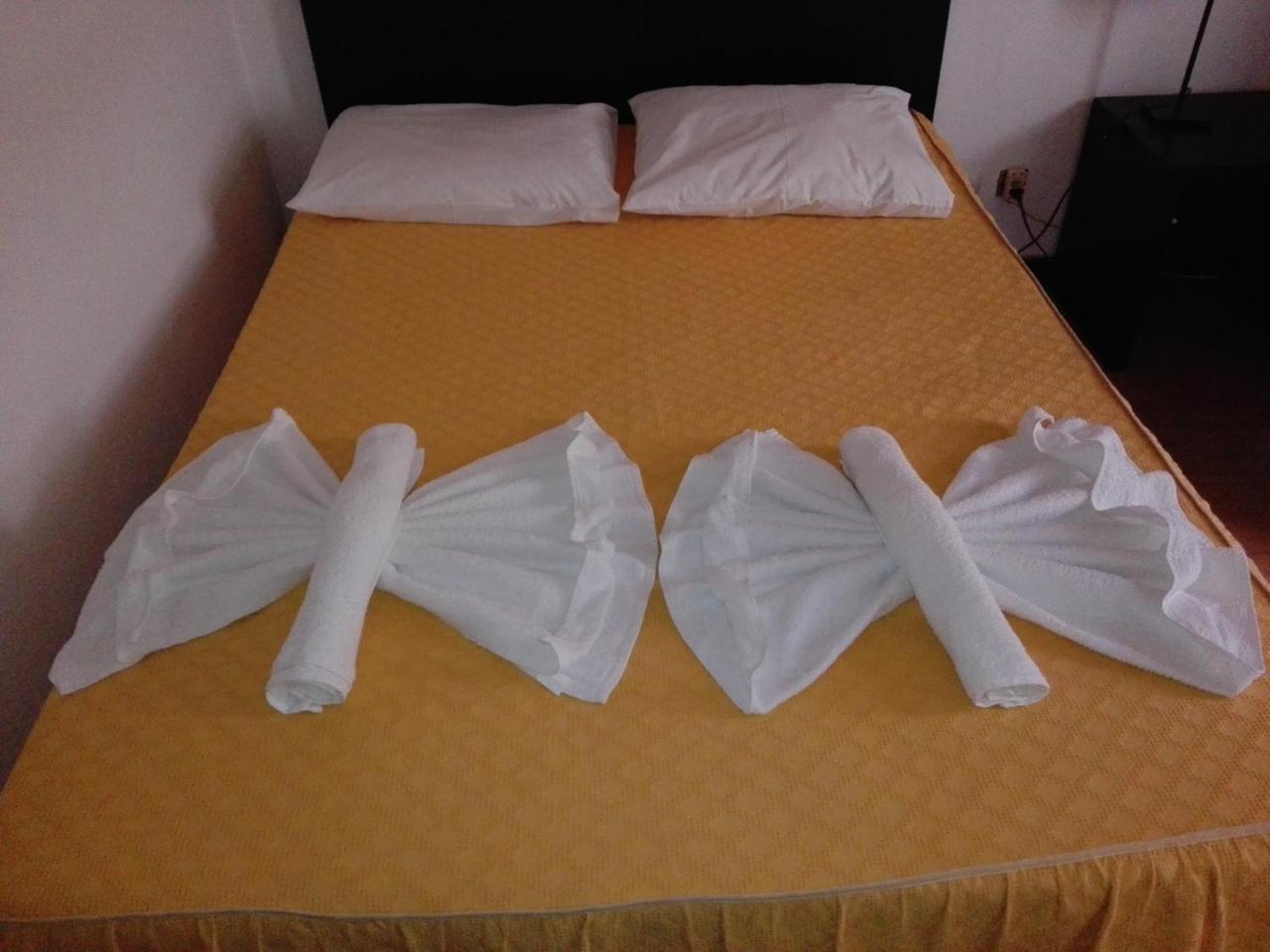 Resedencial Centro Bed and Breakfast Vimioso Buitenkant foto