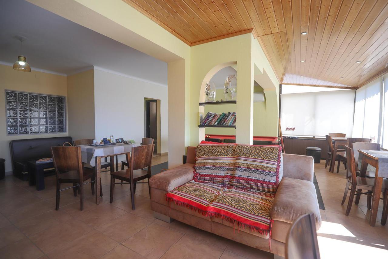 Resedencial Centro Bed and Breakfast Vimioso Buitenkant foto